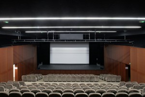 Vue de la salle en version cinéma - JPEG - 21.3 ko